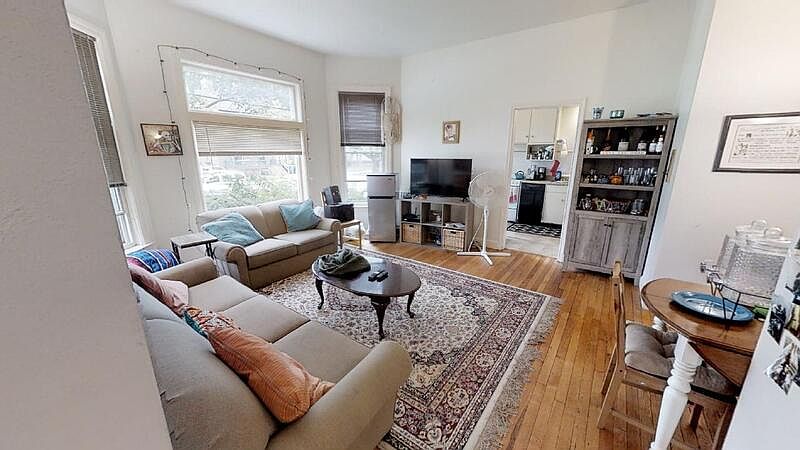 1st image of 1003 Packard St APT B