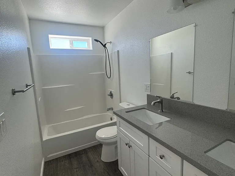 34733 Wilshire Rd — Photo 10