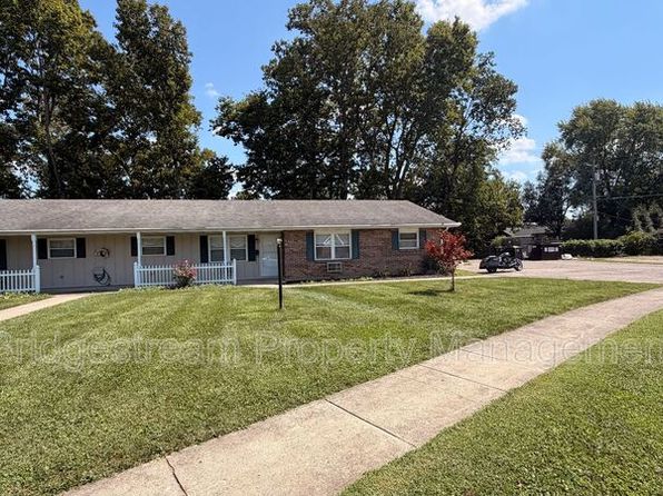 40 Candlewood Ct