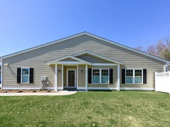 69 Rogerson Xing Unit 69, Uxbridge, MA 01569