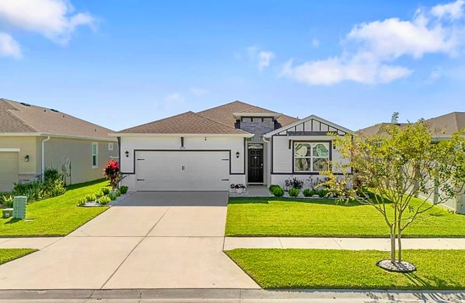 1st image of 38324 Springhead Ln