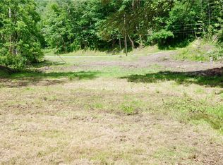 500 Conway Wallrose Rd, Freedom, PA 15042