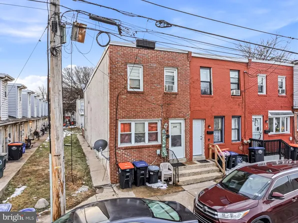 206 Broomall St, Chester, PA 19013