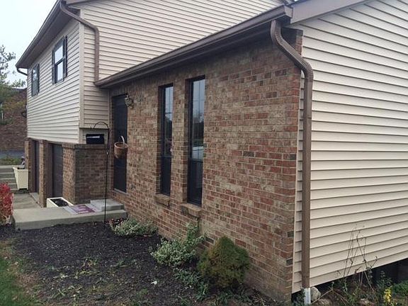 4th image of 3057-61 Acorn Ct