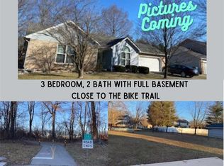 76 Sugarmill Rd, Troy, IL 62294