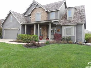 1634 Bobwhite Dr, Lawrence, KS 66047
