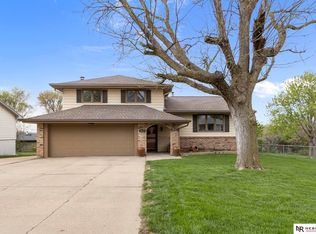 5018 S 53rd St, Omaha, NE 68117