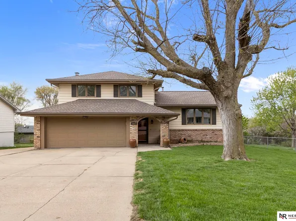 5018 S 53rd St, Omaha, NE 68117