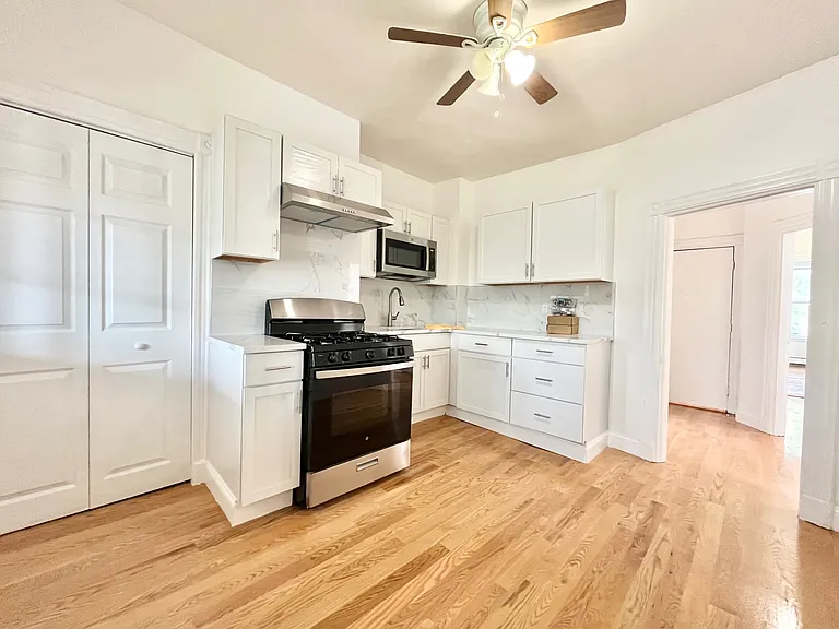 200 Highland St #3 — Photo 6