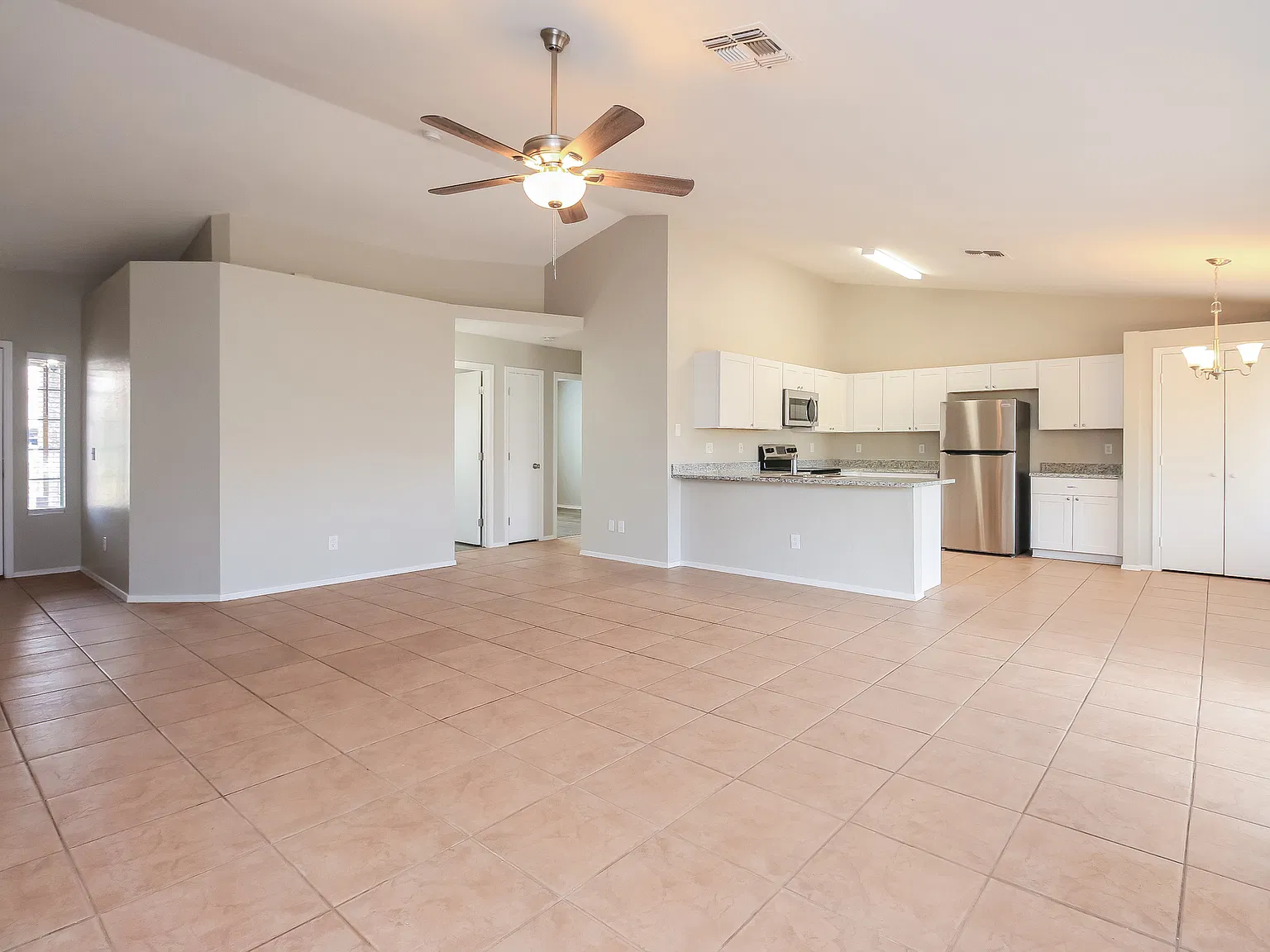 2326 E Devon Ct — Photo 4