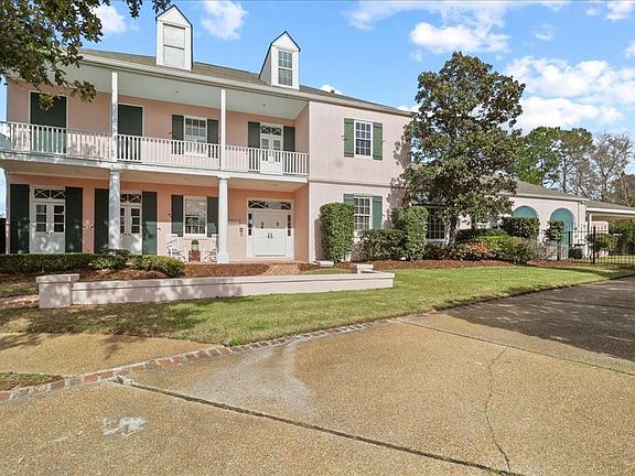 3rd image of 4809 Beau Lac Ln