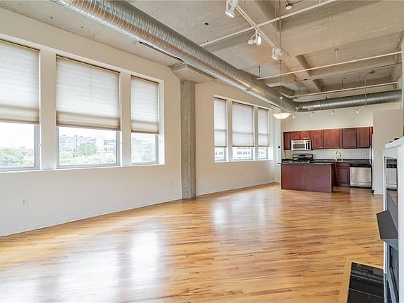 2nd image of 2107 Grand 602 Blvd #602