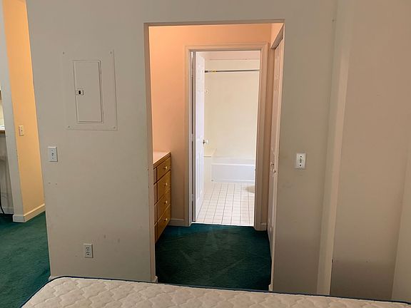 2nd image of 2036 14th Ave #208