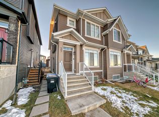 23 Edith Ter NW, Calgary, AB T3R1Z1