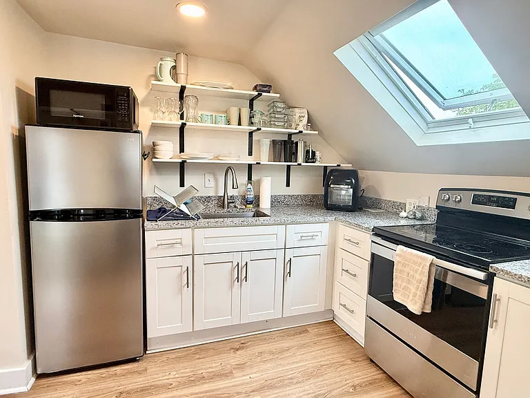 105 Brackett St #3 — Photo 4