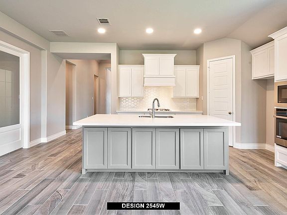 3rd image of 827 Westerkirk Dr
