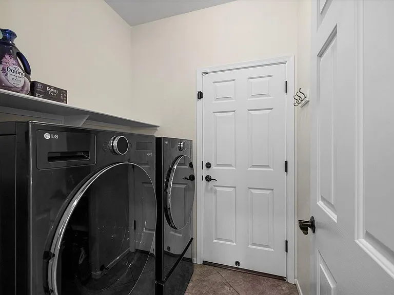 3437 E Mesquite St — Photo 22