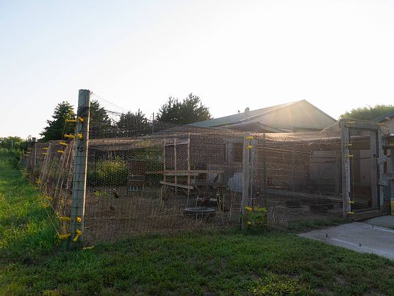 4th image of 1007 W 21st Rd