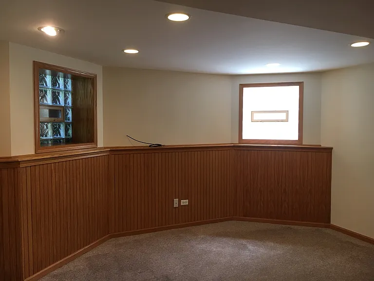2225 W Giddings St — Photo 11