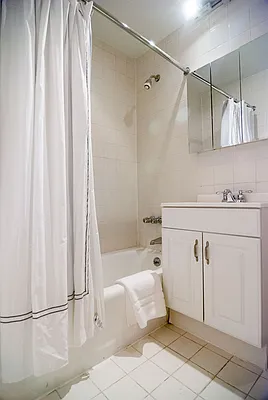 Rented by WAM Partners - William Moses Co. | media 25