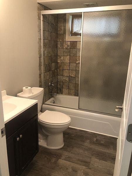 2nd image of 2301 Cherry Hills Dr