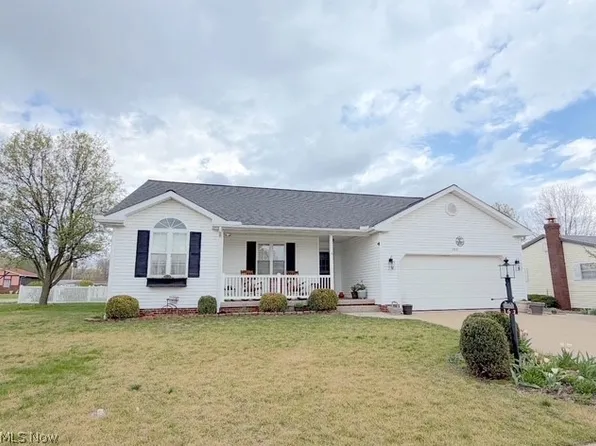 163 Bob Ed Harris Ave SW, New Philadelphia, OH 44663