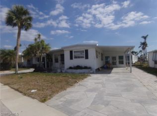 11401 Azalea Ln, Fort Myers Beach, FL 33931