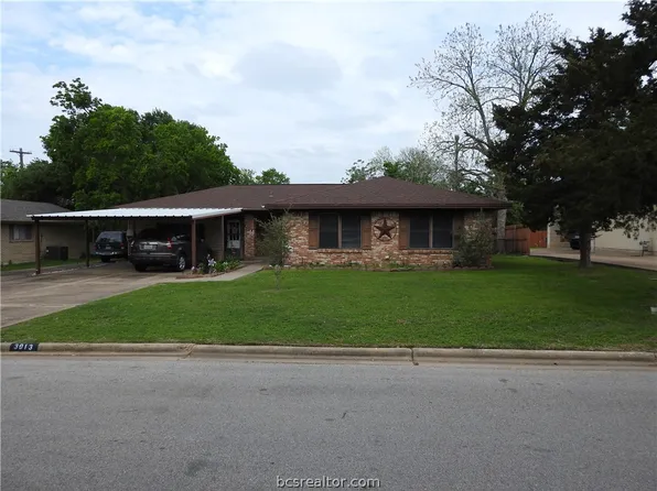 3913 Hilltop Dr, Bryan, TX 77801