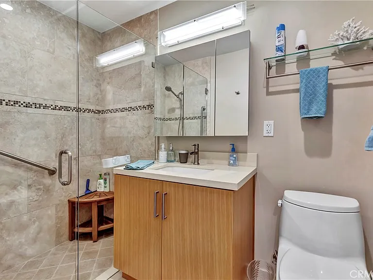 714 Cliff Dr — Photo 24