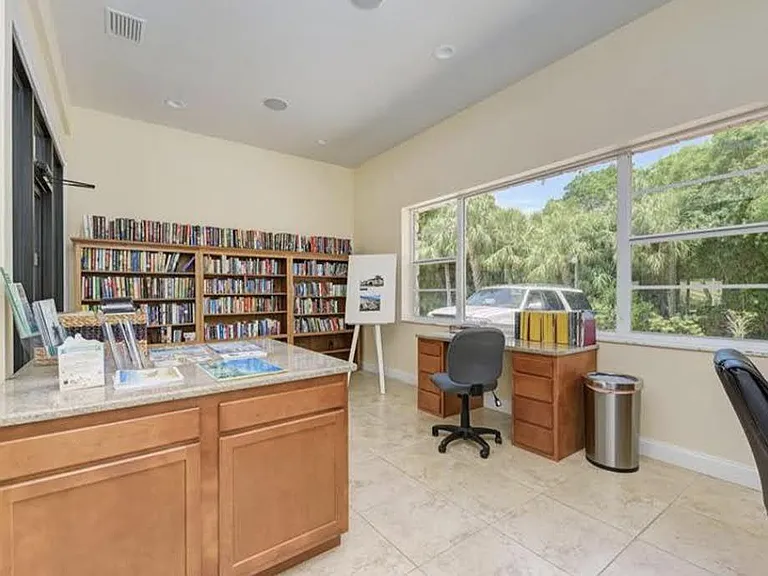 3806 Gulf Of Mexico Dr #208C — Photo 15