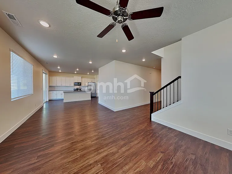 10032 W Raleigh St — Photo 5