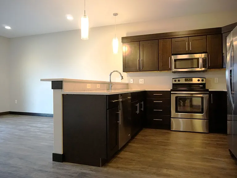1028 3rd St SE #410 — Photo 9