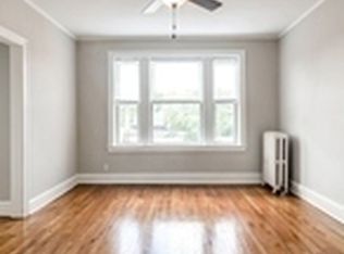3806 W Irving Park Rd APT 8, Chicago, IL 60618