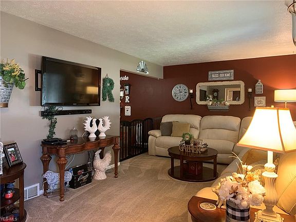 4th image of 5063 W 150th St