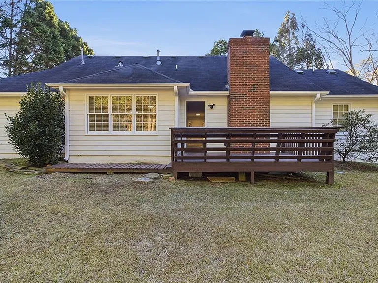 2110 Meadow View Ct — Photo 42