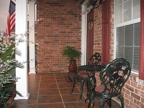 left side front porch