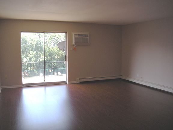 5th image of 2343 Ogden Ave APT 11