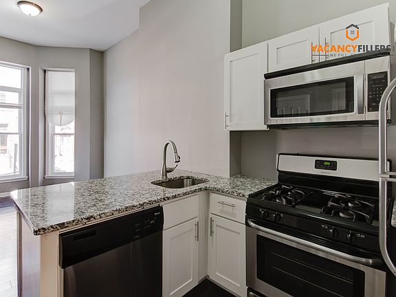 3rd image of 1703 Saint Paul St APT 1A