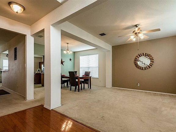 2nd image of 3912 Winter Springs Dr