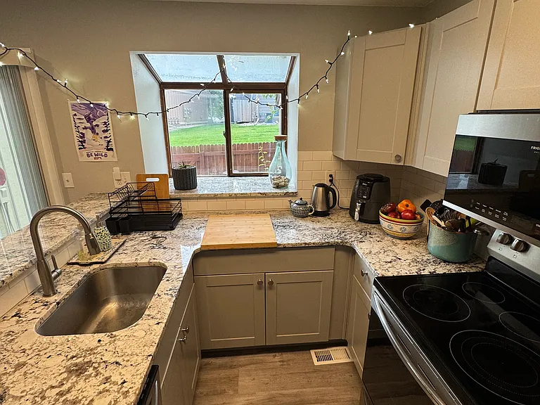 6740 Overland Dr — Photo 11