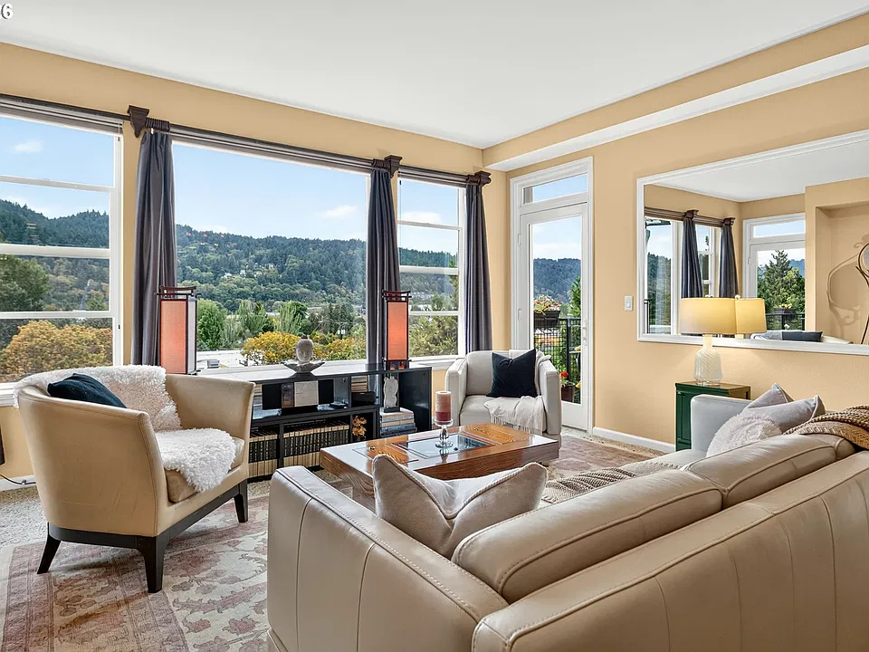 Loading View Solidworks 8712 N Decatur St Portland OR | Zillow