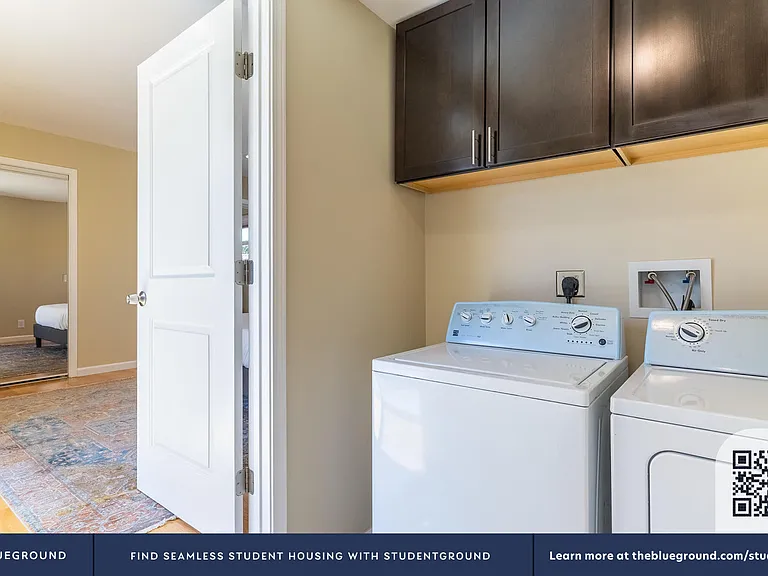 Washer/Dryer in Apartment