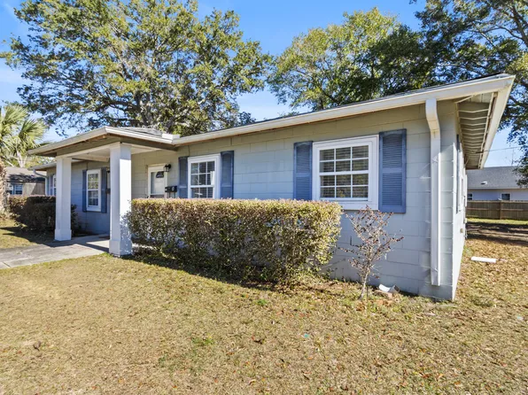 1208 N D St #A, Pensacola, FL 32501