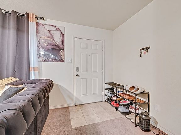 5th image of 4639 Cherbourg St