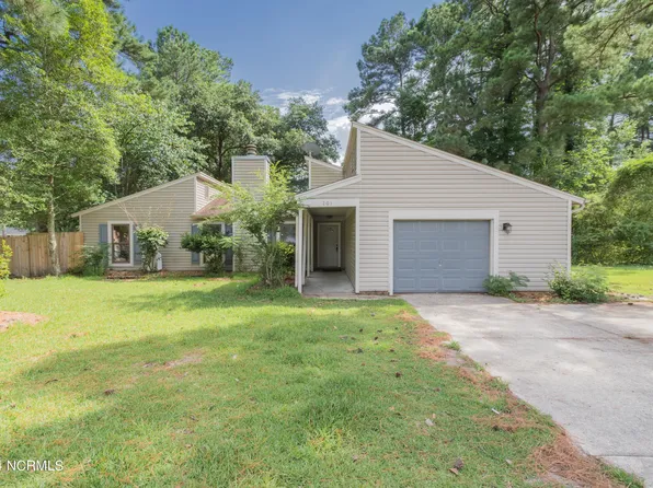 701 Shadowridge Road, Jacksonville, NC 28546
