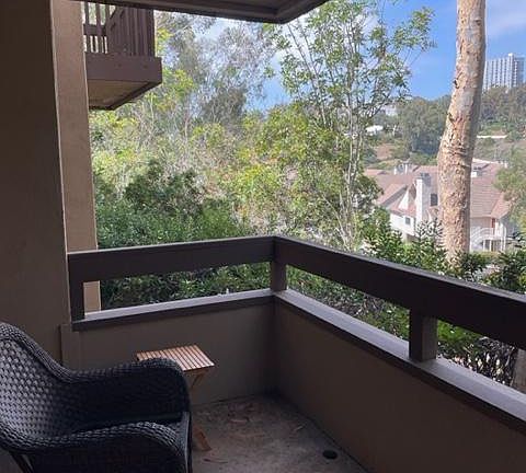5th image of 8860 Villa La Jolla Dr Unit 112