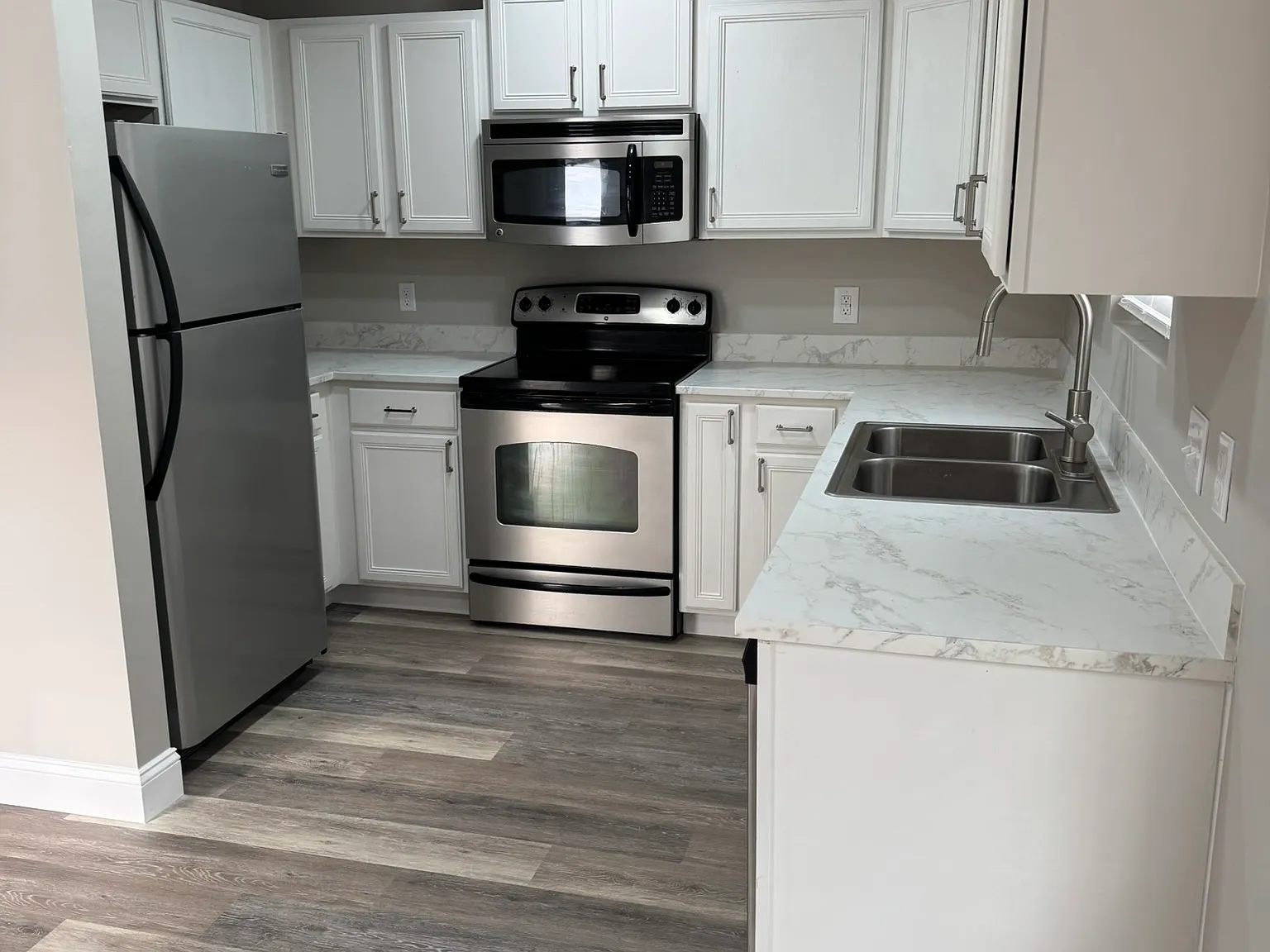 100 Kimbrell Ln — Photo 1