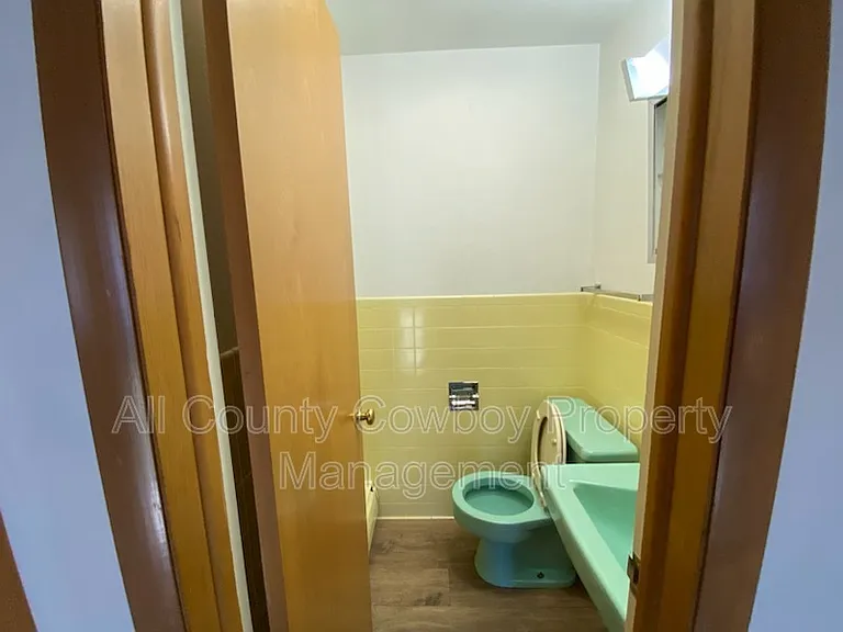 1000 E Garfield St #13 — Photo 8