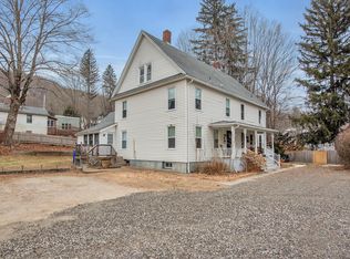 4-6 Sandy Pl, Canton, CT 06019