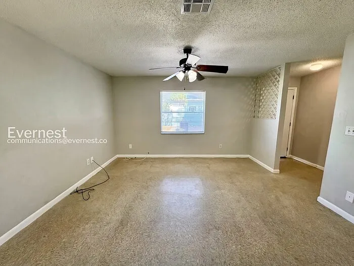 3062 Saint Paul Dr — Photo 12